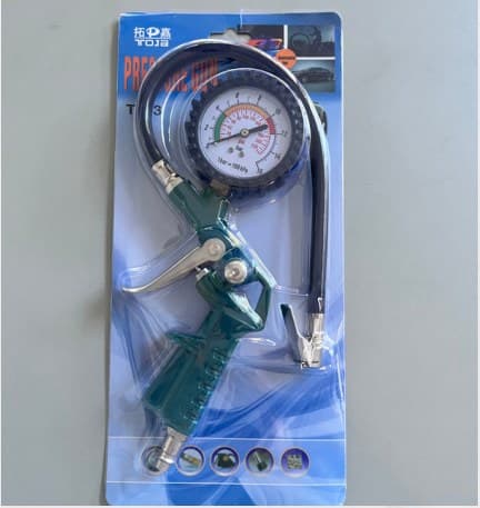 Tyre inflator gun with gauge